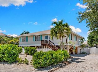 324 Waterleaf Ct, Marco Island, FL 34145