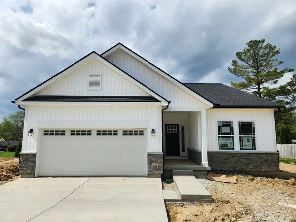 1575 N Fairfield Rd, Dayton, OH 45432