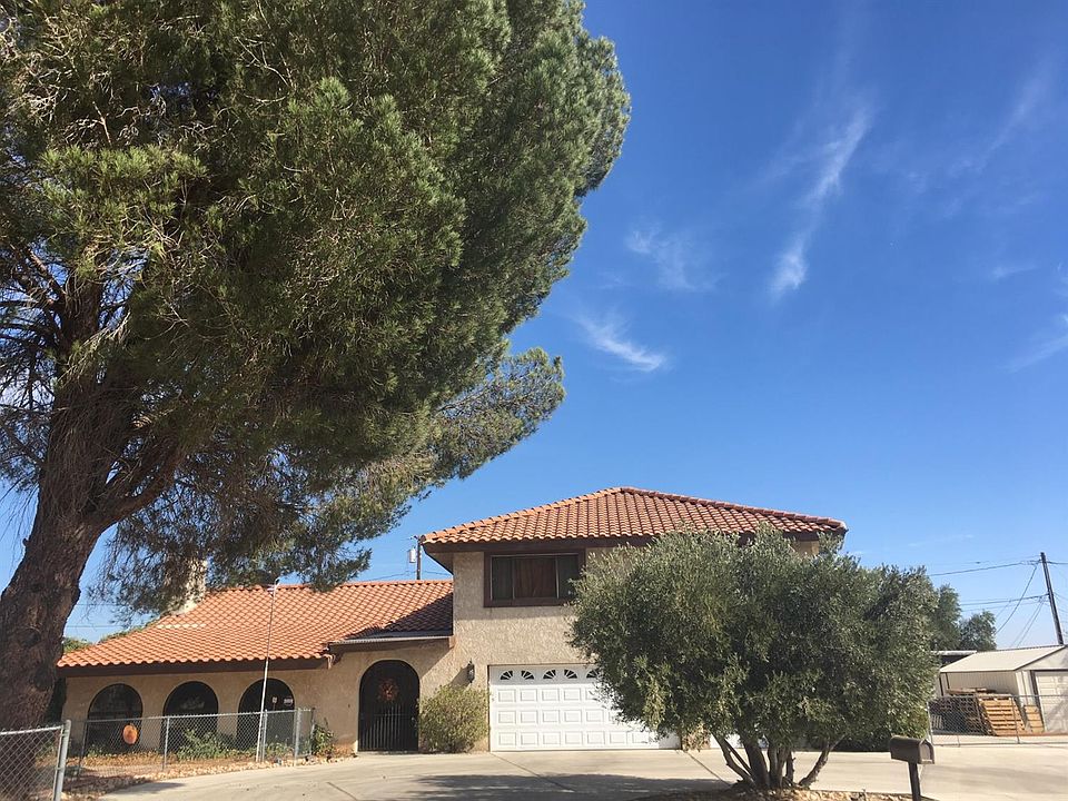 1st image of 16998 Lorene Ct