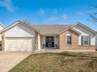 22 Silverdale Ct, Saint Charles, MO