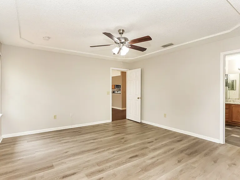 3268 Avalon Dr — Photo 10