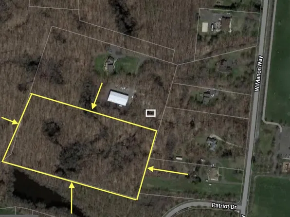 20 W Manor Way, Robbinsville, NJ 08691