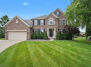 5037 Lake Breeze Lndg, Stow, OH 44224