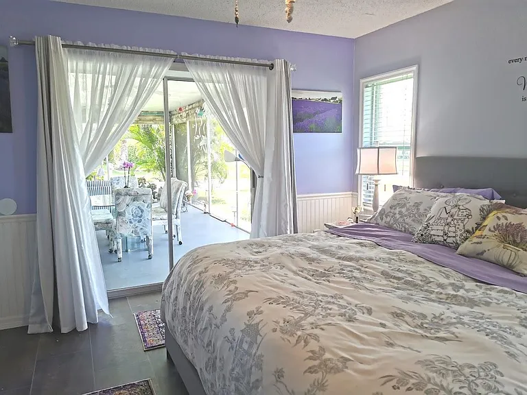 315 Penrose Cir — Photo 32