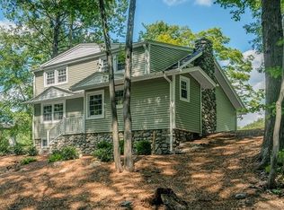 15 Ridge Rd, Bloomingdale, NJ 07403