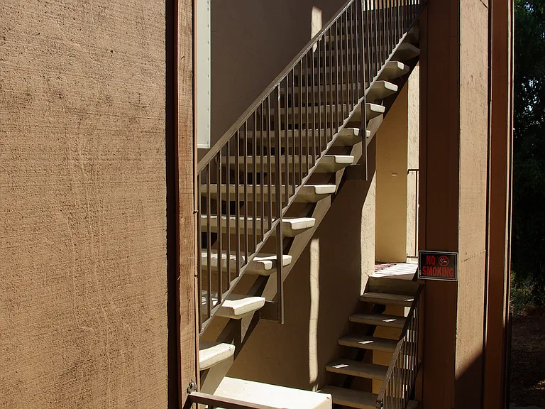 2633 Highland Ave #5 — Photo 29