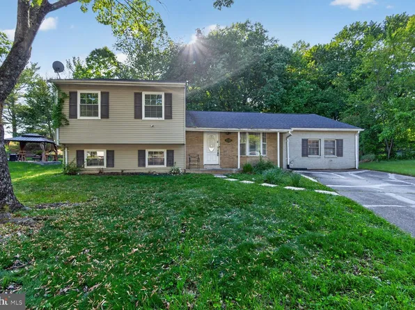 12203 Kings Brook St, Bowie, MD 20721