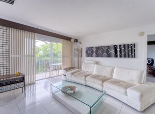 5100 Washington St APT 510, Hollywood, FL 33021