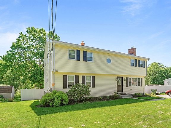 5th image of 15 Old Farm Rd