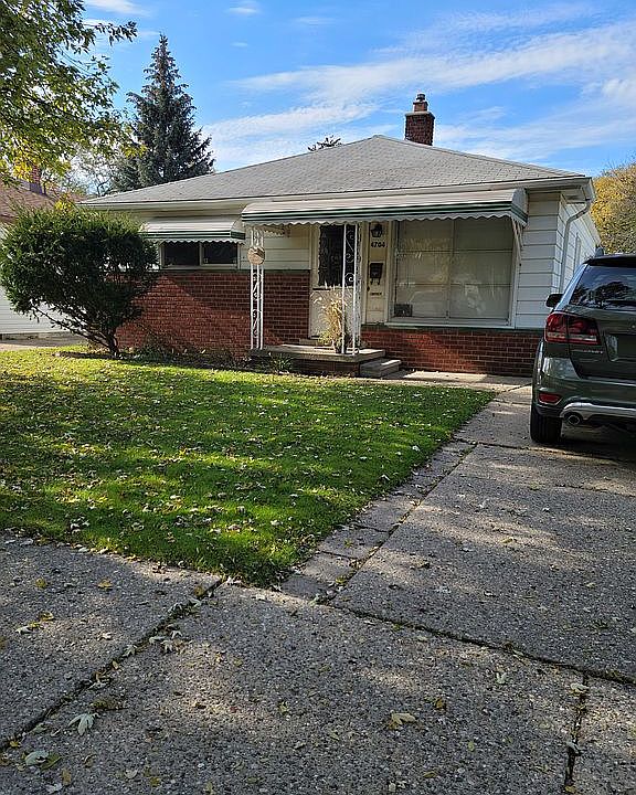 1st image of 4704 Jackson St