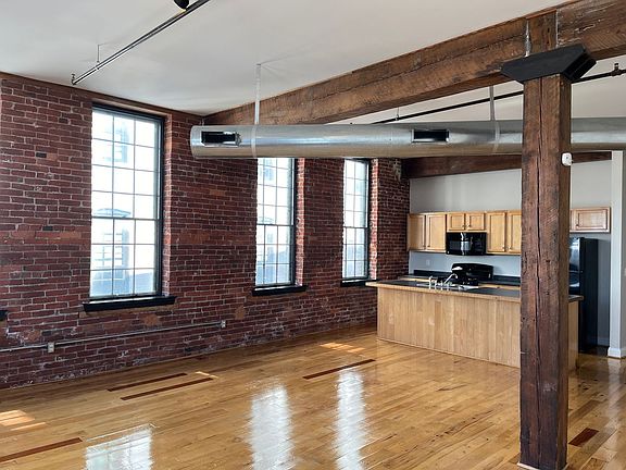 2nd image of 265 N Queen St APT 105