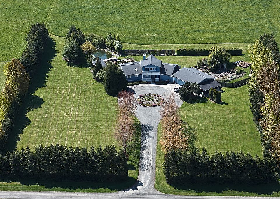 air view S from Thunder Rd