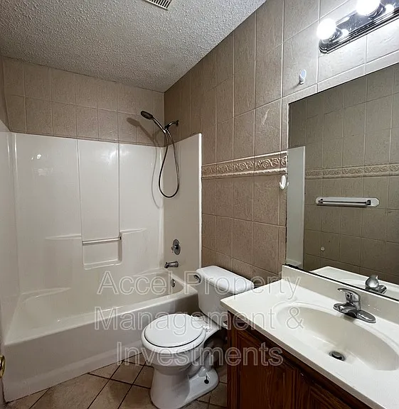 3808 Bluebird Ave — Photo 12