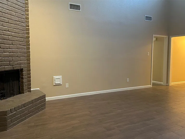 11503 Briar Forest Dr — Photo 6