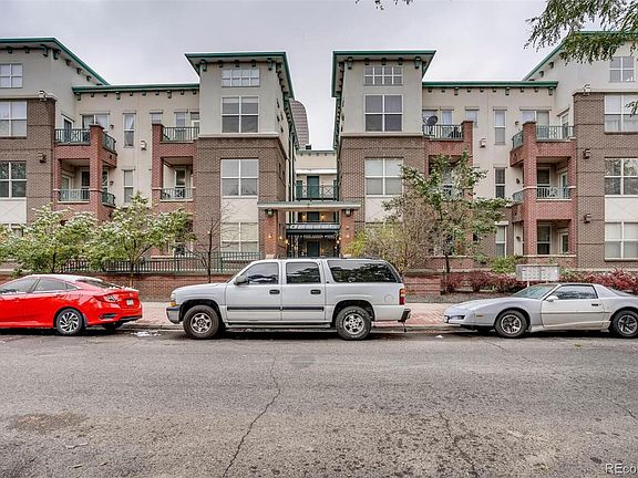 2nd image of 1727 Pearl St Unit 303