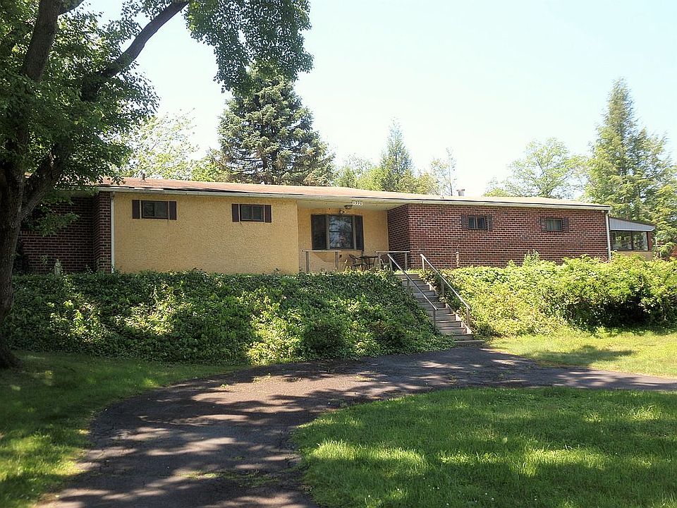 1st image of 1390 Glen Echo Dr