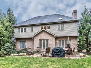 111 Radcliff Dr, Pittsburgh, PA 15237