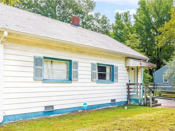 1015 Boroughbridge Rd, Richmond, VA 23225