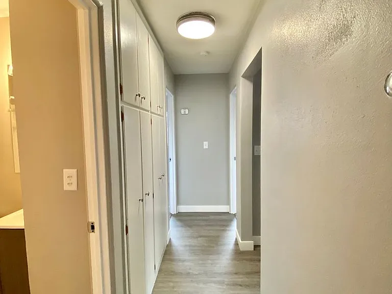 517 — Photo 21