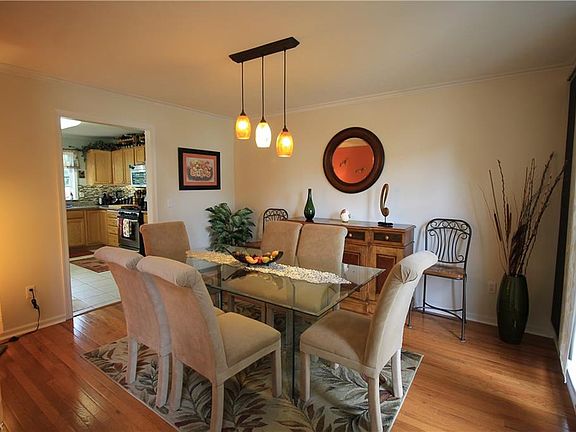 4th image of 742 Fawn Ct