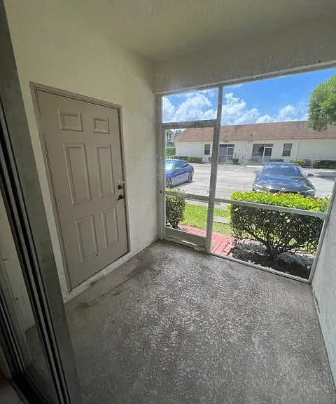 11957 Sturbridge Ln — Photo 12