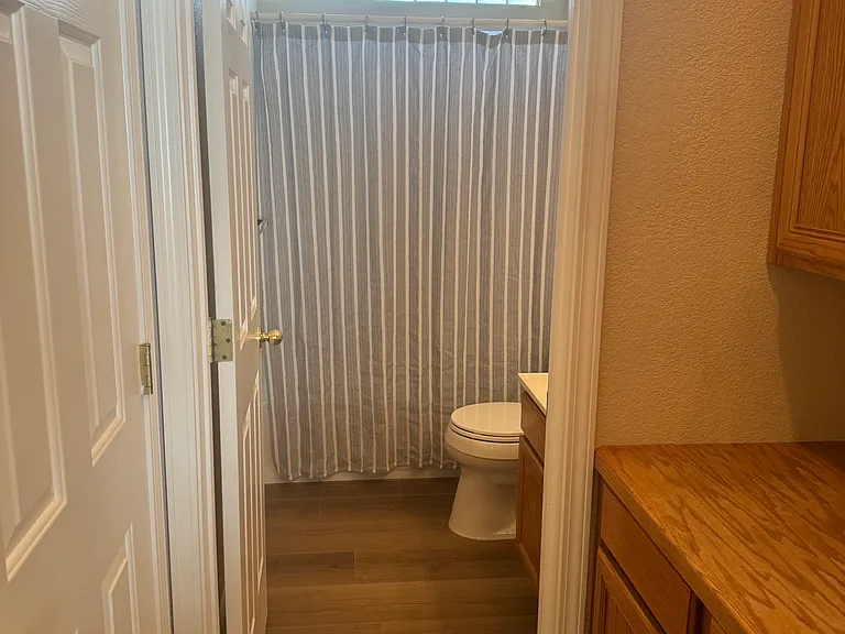 4648 Bradford Ct — Photo 7