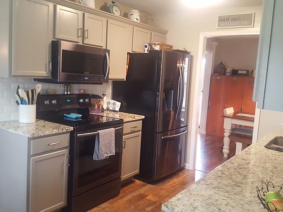 5th image of 3171 Stag Ln