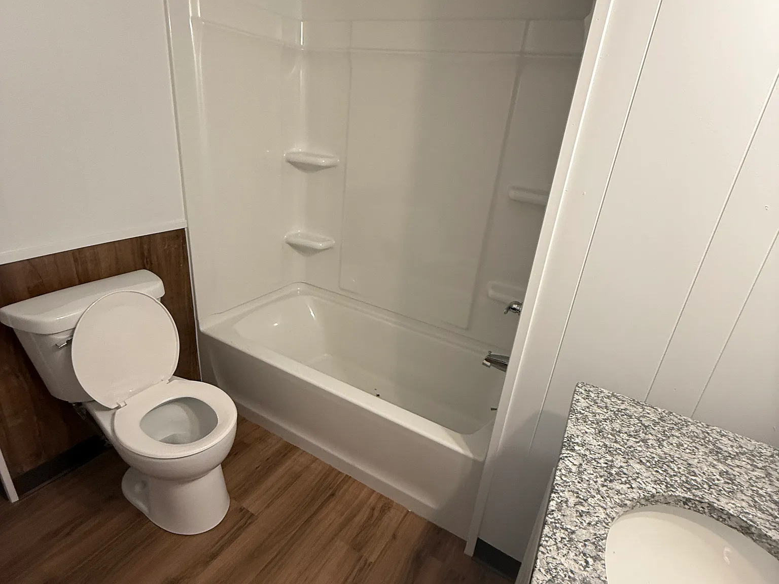 2 bed, 906 sqft, $900 — Photo 3