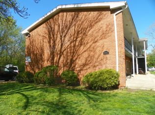 327 N Princeton Ave APT 2, Villa Park, IL 60181