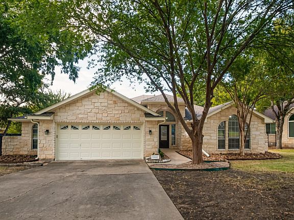 3rd image of 29000 Colonial Dr