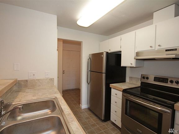 2nd image of 28418 16th Ave S APT 105