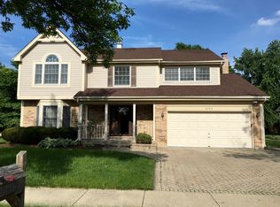 2705 N Windsor Dr, Arlington Heights, IL 60004