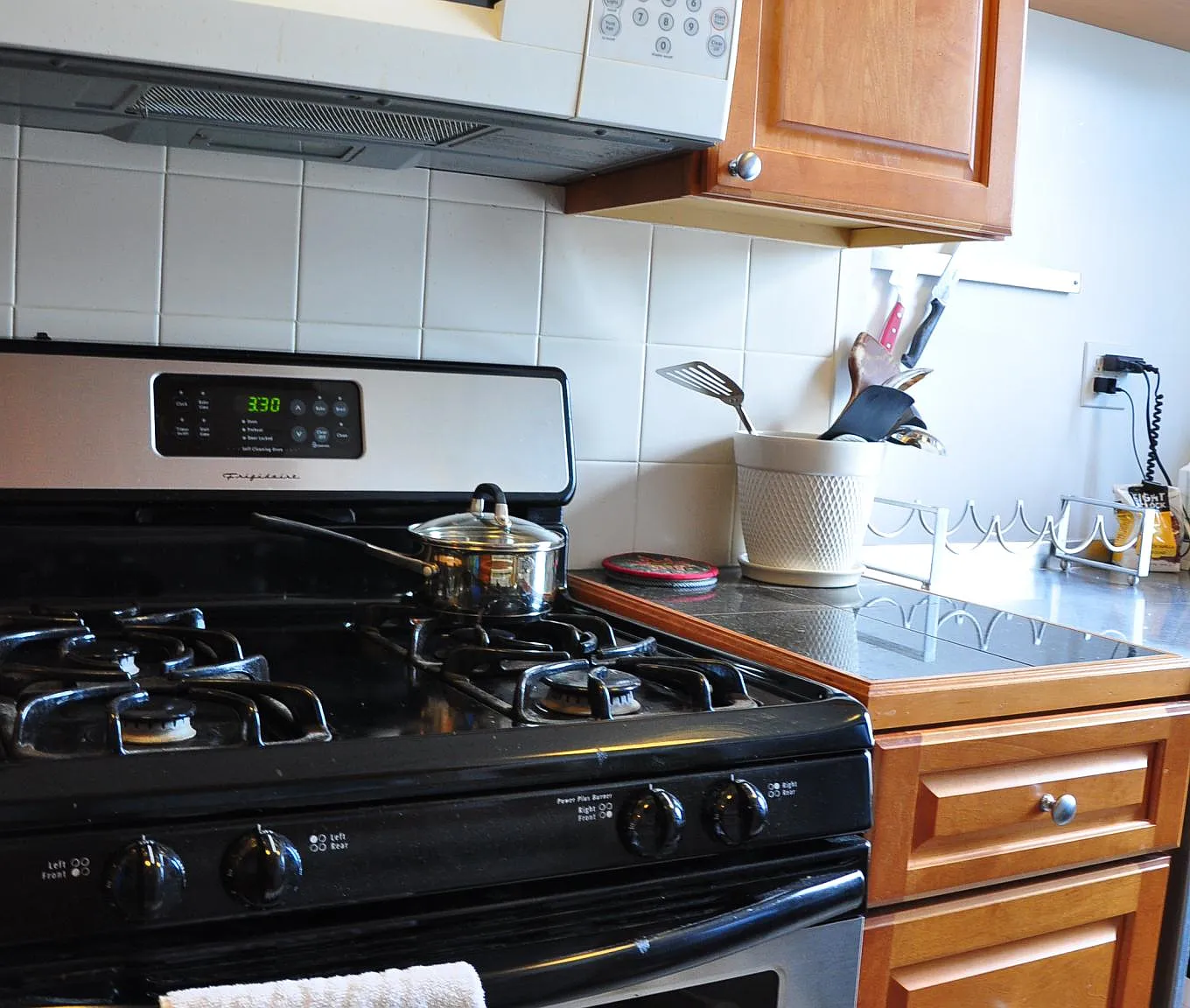 1 bed, 700 sqft, $2,200 — Photo 2
