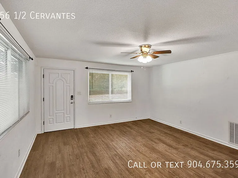 256 1/2 Cervantes Ave — Photo 5