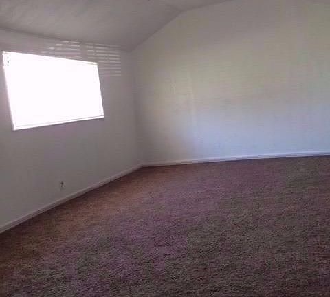 4th image of 410 Blair St