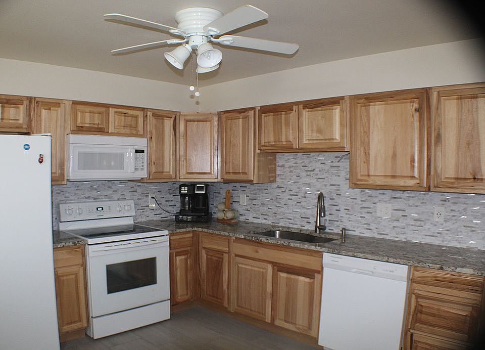 new kitchen with granite top