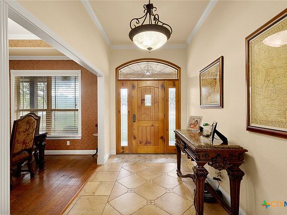 3rd image of 246 Stonebrook Rdg