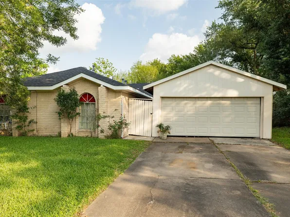 2427 Fairgreen Dr, Missouri City, TX 77489