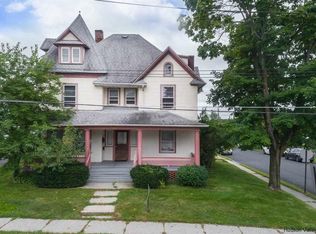 52 Grand Ave, Middletown, NY 10940