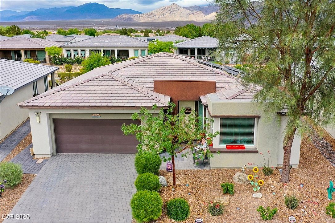 4914 E Beacon Ridge Dr