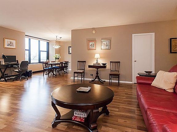 4th image of 3150 N Lake Shore Dr APT 4D