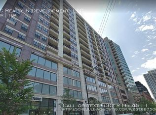 451 W Huron St #P-42, Chicago, IL 60654