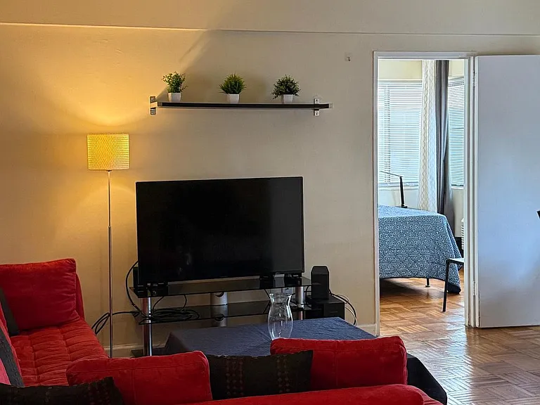 2141 I St NW #516 — Photo 4
