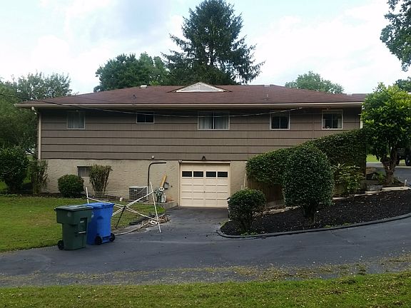3rd image of 24 Mimosa Dr