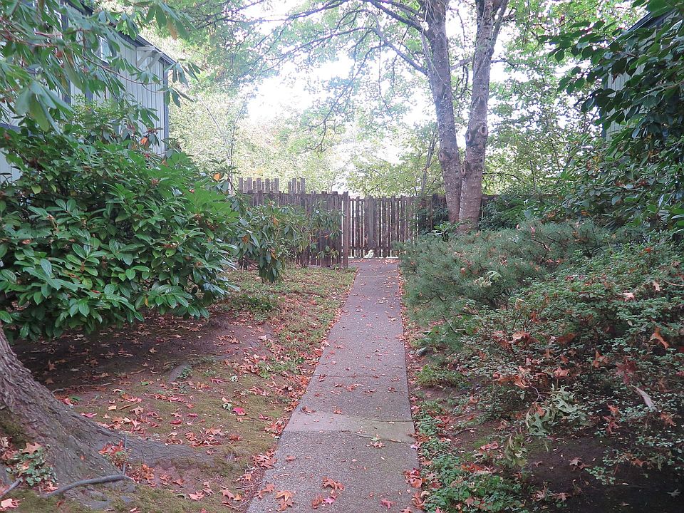 Ivanhoe Apartments 2305 State St Salem OR Zillow