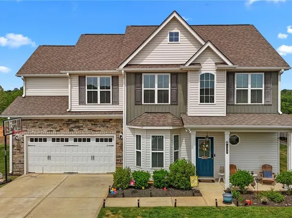 135 Campaign Dr, Mebane, NC 27302