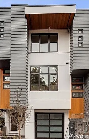 3 bed, 3.5 bath, 2120 sqft, $4,900 — Photo 2