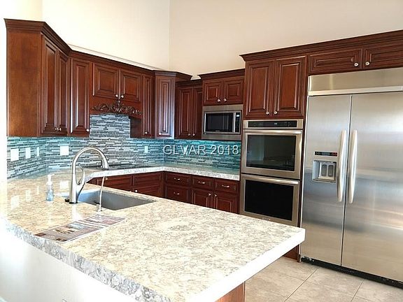 4th image of 9425 Steeplehill Dr