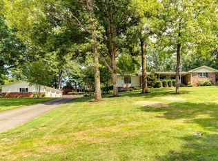212 Greenhill Dr, Maryville, TN 37804