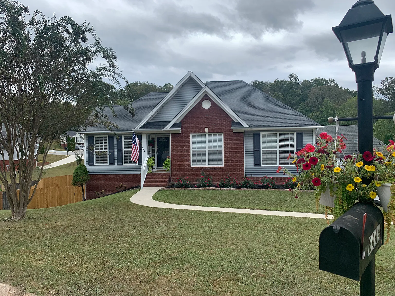 4 bed, 2075 sqft, $2,495 — Photo 1